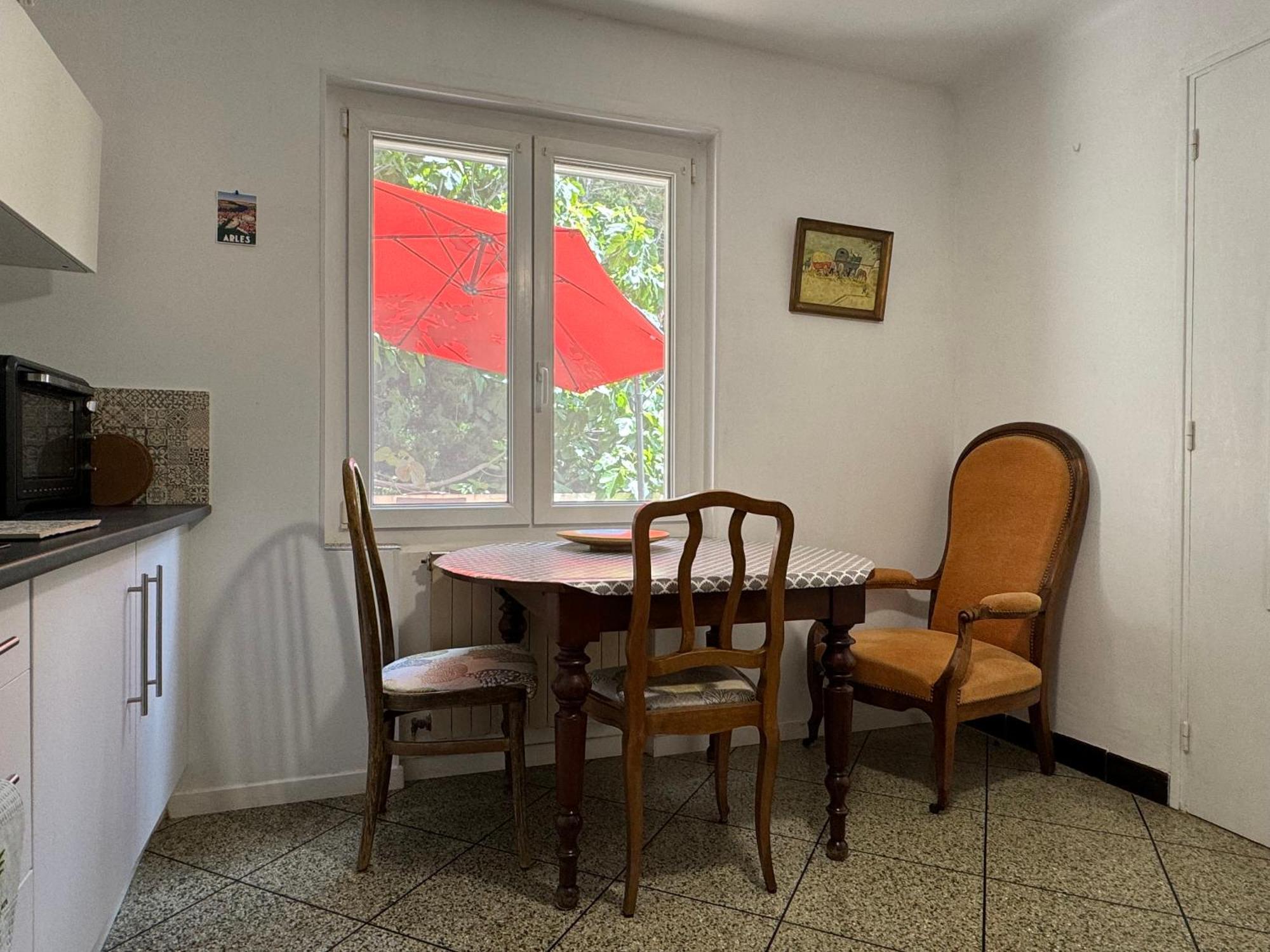 En Ville Avec Un Air De Campagne Arles Dış mekan fotoğraf