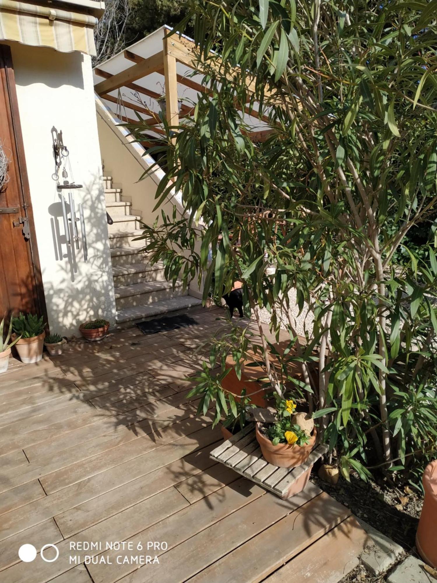 En Ville Avec Un Air De Campagne Arles Dış mekan fotoğraf